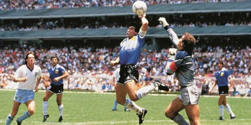 Pha ghi bàn của Diego Maradona tại World Cup