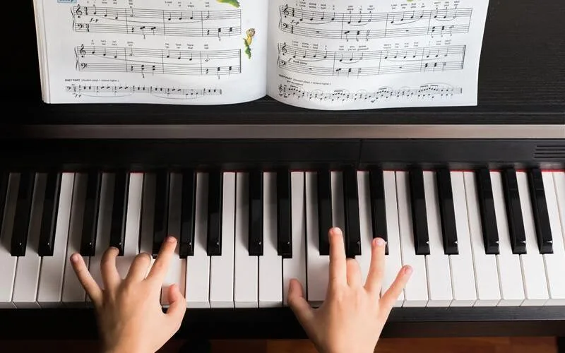 bi mat cac not nhac piano va hanh trinh lam chu ban phim